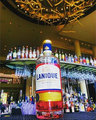 LaniqueSA's tweet photo. Lanique at the One &amp; Only at the @VandAWaterfront in #CapeTown. #ChooseDay #TuesdayTreat @OOCapetown https://t.co/y0tzhe0upD