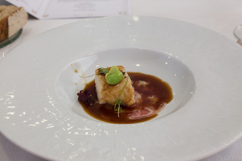 2tazas's tweet photo. Primeros platos #cocinandoentreestrellas en @cctmurcia con los alumnos de @UCAMGastronomia y grandes cocineros https://t.co/acqZK3bls7