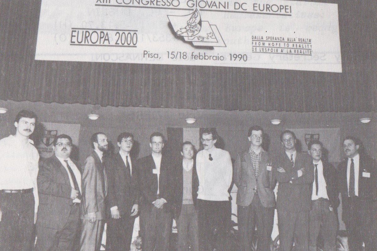 PierreLorang's tweet photo. XIIIth #EYCD Congress | Pisa, February 15-18, 1990 | Europa 2000: From Hope To Reality @EPP @YouthEPP #EPP40 https://t.co/OyGMIjk8Mp