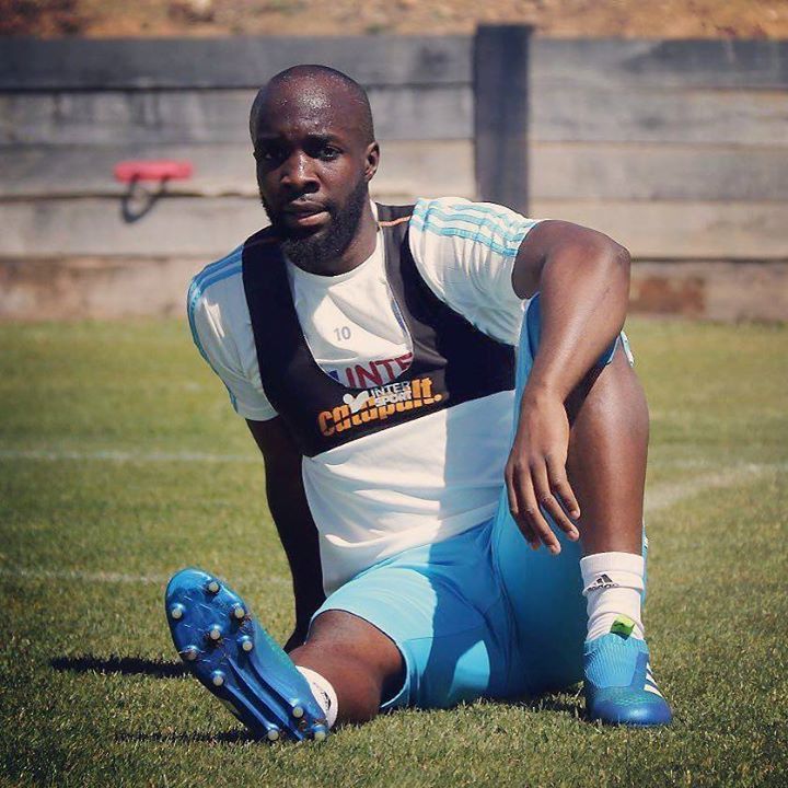 MarseilleDeals's tweet photo. #TeamFollowLive ⠀⠀⠀ ⠀ ⠀🇫🇷 Lass Diarra forfait pour l'EURO '16 ⠀🇺🇸 Lass Diarra has been rul… https://t.co/UEOSKBG6QD https://t.co/FRW4yp7yU1