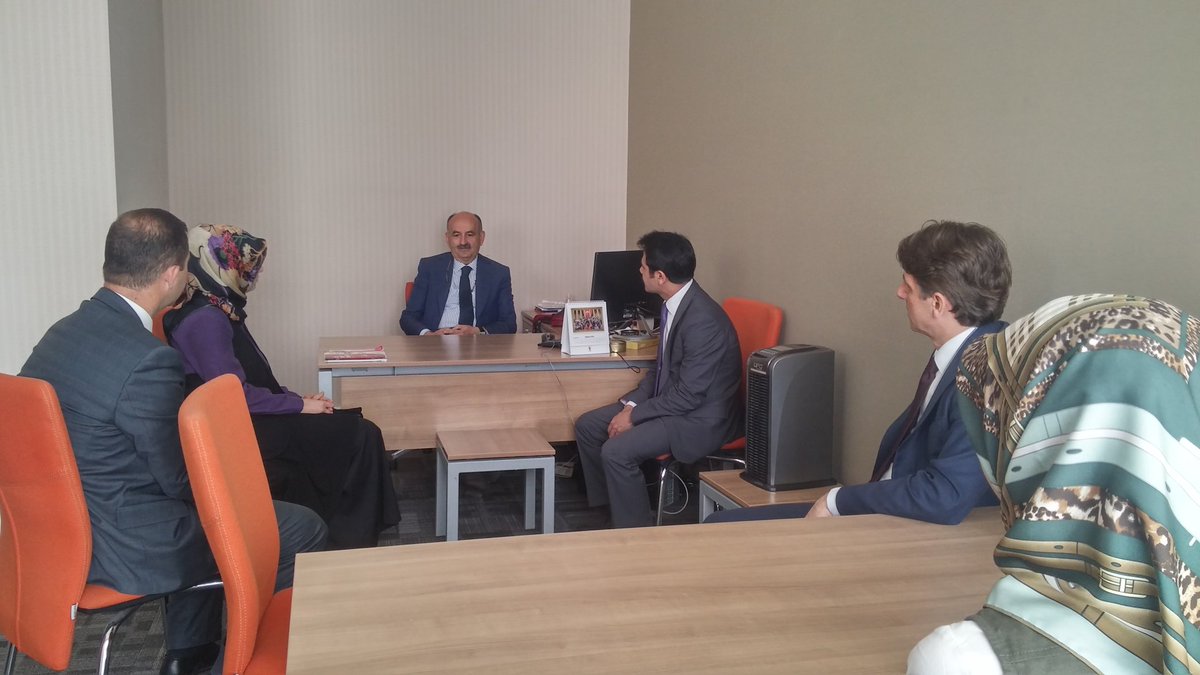 MuezzinogluDR's tweet photo. Başkanlığımıza bağlı,Partimiz ve milletimiz arasında köprü konumdaki AKİM personelimizle yeni hedeflerimizi konuştuk https://t.co/zaYnTHNO7Y