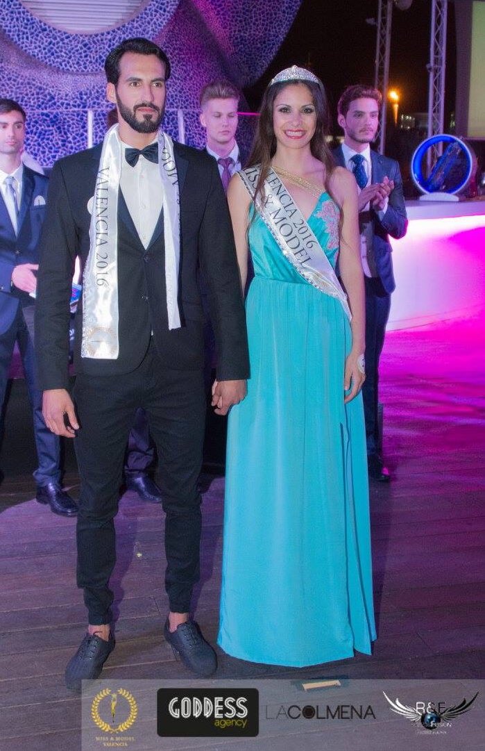 aaronAFmoda's tweet photo. Recordamos a "Los ganadores" de @ValenciaModel #missmodel #miss vestido turquesa de #AF #dress #moda #valencia #it https://t.co/P5IaccLLuG