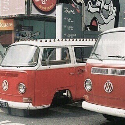 81. I want to go travelling in one of these 🌎
-
-
#vw #camper #vwcamper #theme #vintage #retro #tumblr #goals #vogu…