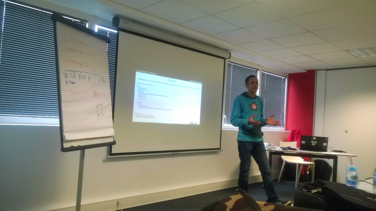 Kameliish's tweet photo. Et que la formation Android commence! #55h #oif #ffin @OIF_ffin https://t.co/dcVhfV8mjH