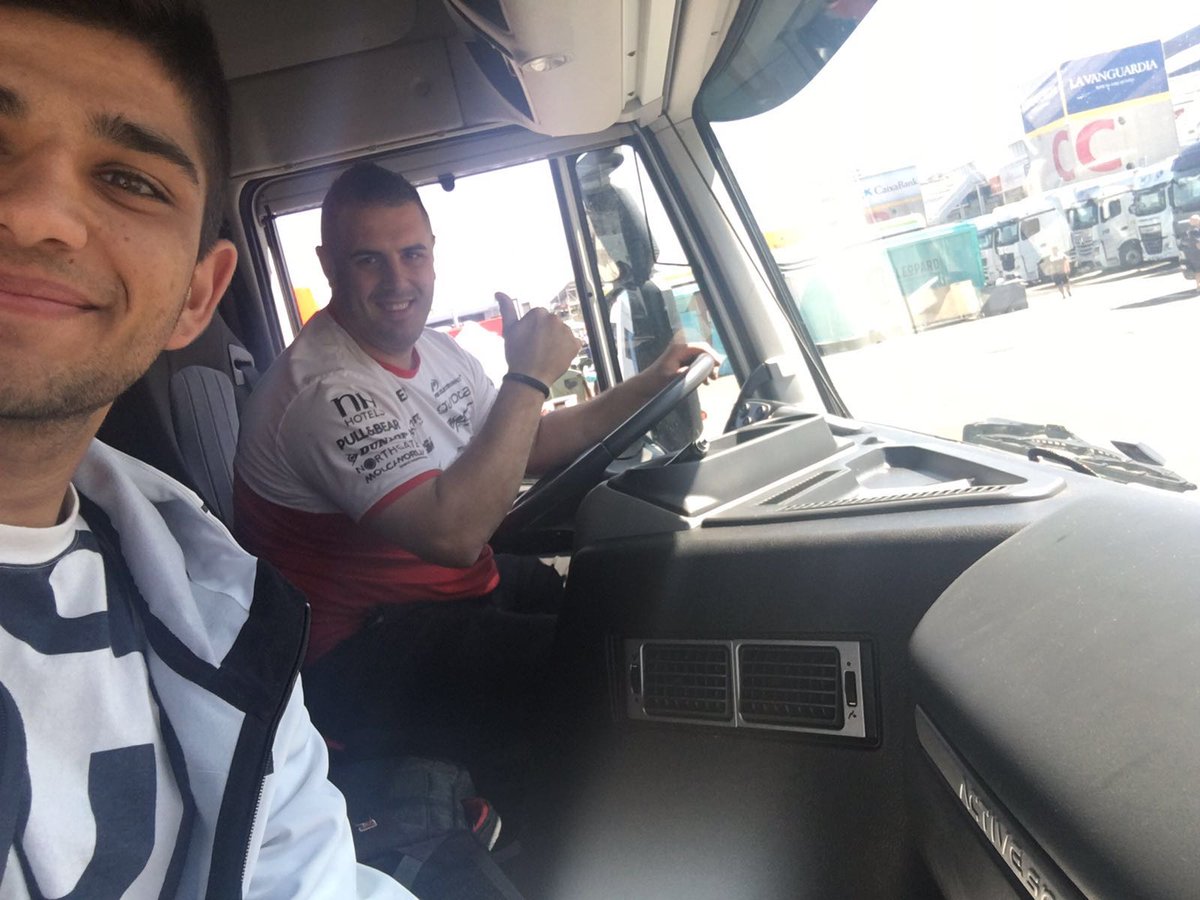 Ya estamos aquí!✊ / Already here! #CatalanGP