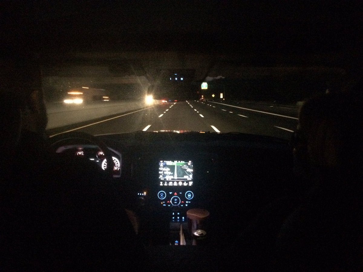 USCLawMockTrial's tweet photo. First part of the trip to Waco! See you soon @BaylorLawSchool. #TopGun2016 https://t.co/5BmfcHD0Cp