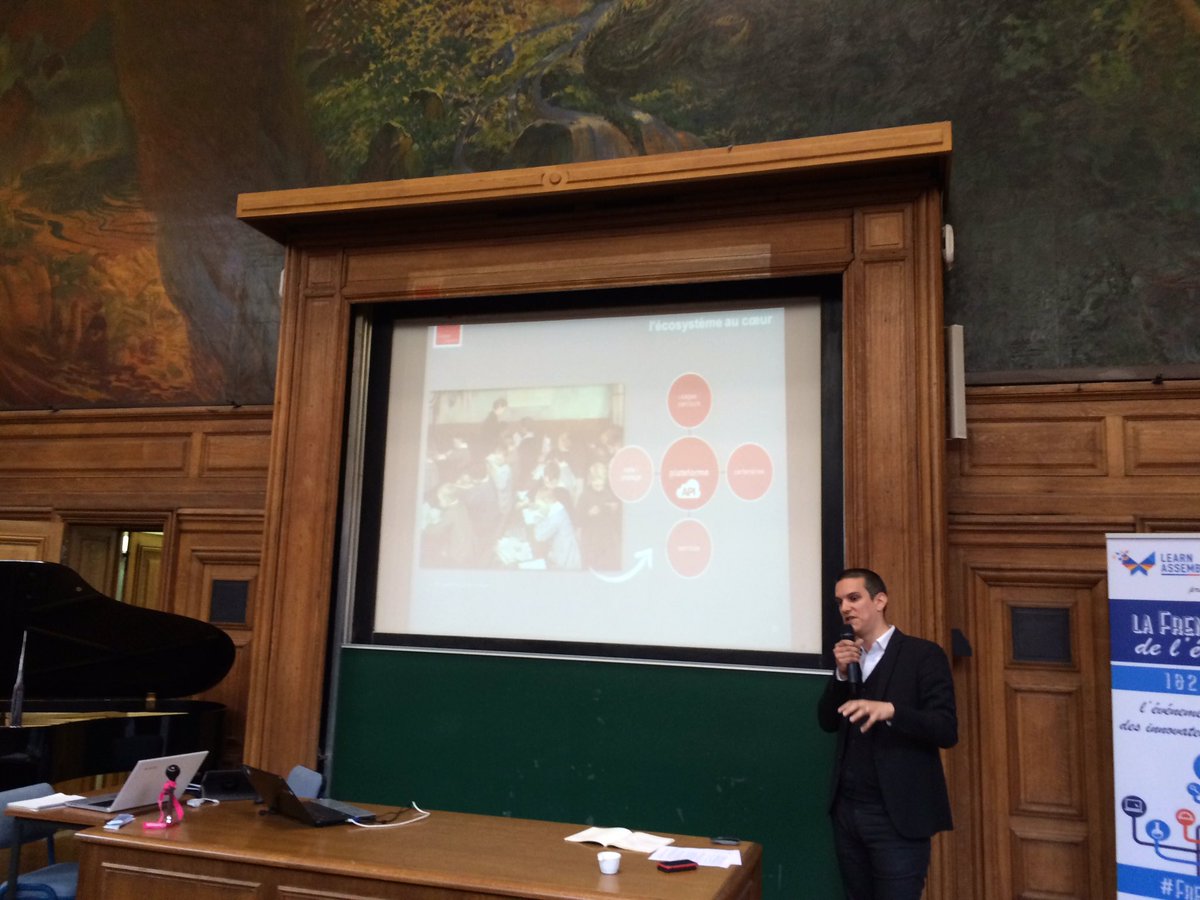 PierrePaulC's tweet image. Au delà des contenus c&apos;est l&apos;interaction qui au cœur de l&apos;apprentissage 2.0 by @NicolasTurcat #FrenchEdTech