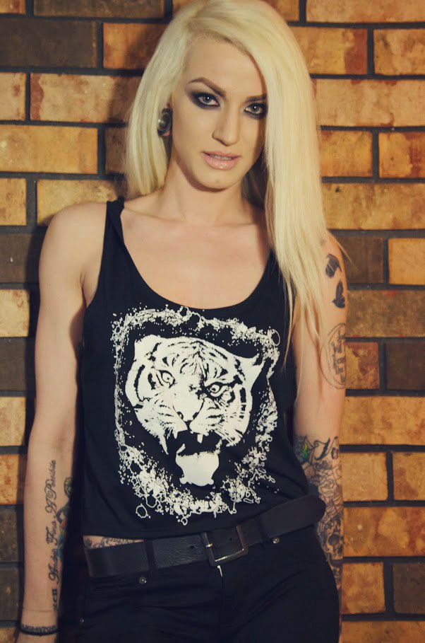 DeadLeighC's tweet photo. Summer tank SALE ends 06/04/16
Don't miss out! https://t.co/eSAAAfrUAp