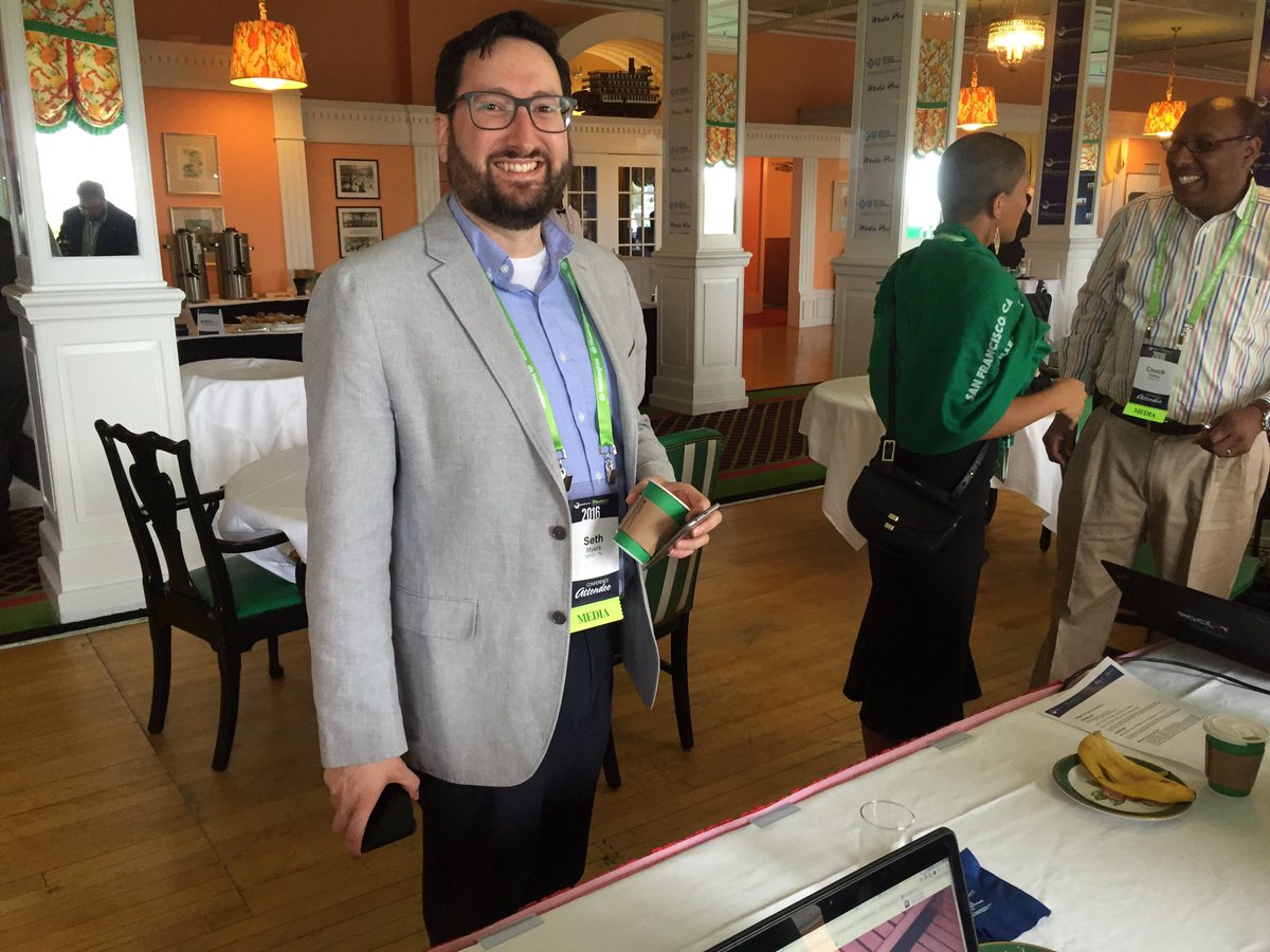 KarenDybis's tweet photo. Visiting the Blogger Zone: @sethpm giving us an official Twitter hashtag of #BloggerZone. #mpc16 https://t.co/whtb1GJWn7