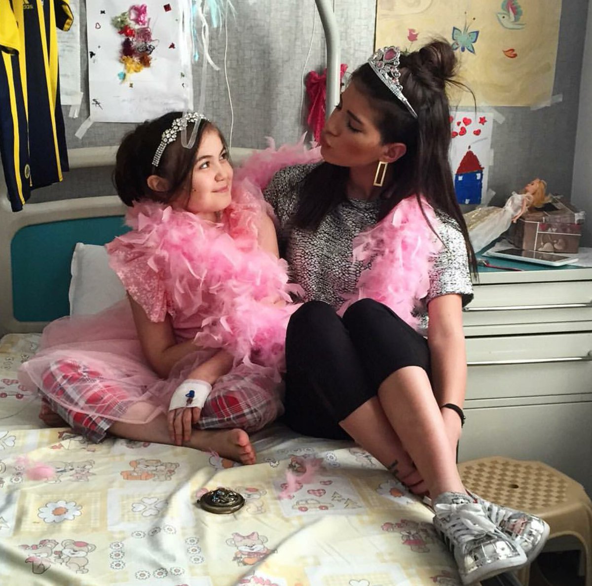 ilaydablmz's tweet photo. #droztugceyekalp https://t.co/QKodak9vXJ