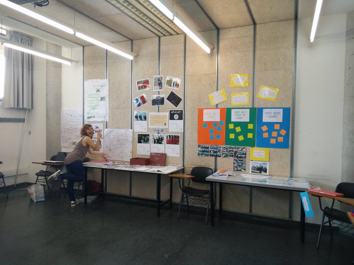 judithdm92's tweet photo. #PCCLIL #CLILUAB social science room!! https://t.co/xEpgBQ2W4U