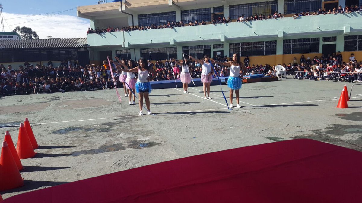 EducacionZ2_Ec's tweet photo. Celebrando Día de la Niñez en UE San Rafael, #Distrito17D11 https://t.co/K81XKsfTwF