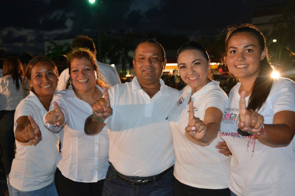 noemartineznov's tweet photo. Solidaridad ya eligió por quién votará este 5 de Junio! @MauricioGongora @filimartinezok @TeresitaFA @CarlosToledoM https://t.co/rP2TdMbbp9