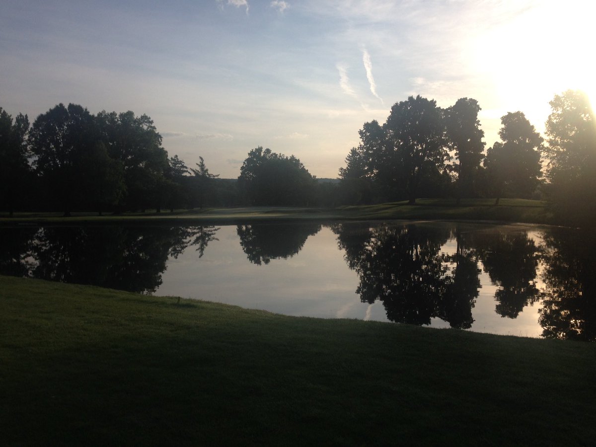 tspoon12md's tweet photo. Beautiful day to go to work!!
#PHCC https://t.co/TbXoQqbJCl