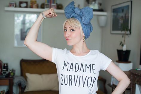 RoseUpAsso's tweet photo. Un super tee-shirt @myboobsbuddy &amp; une super mannequin @FeminityandJY le parfait combo 😉 #cancer #fight https://t.co/w8ZGMr8lOI