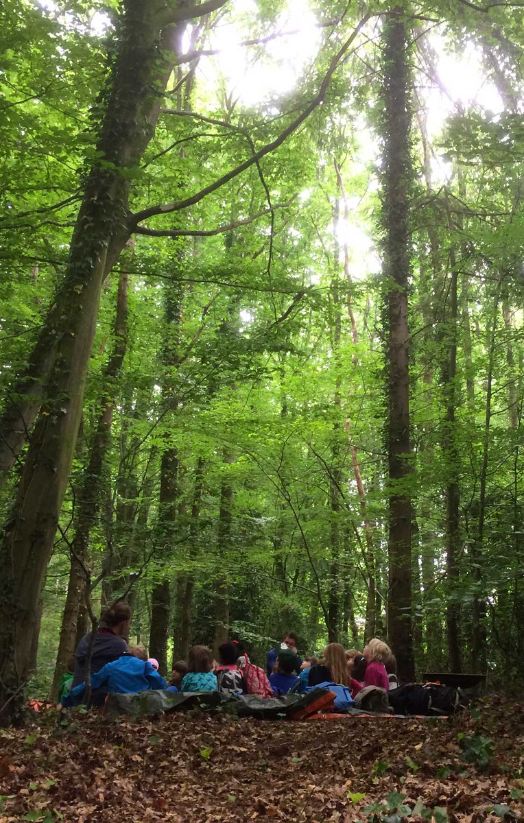 Bijzondere dag vandaag! Kleuters vrijeschool <a href="/widargroningen/">Widar Vrijeschool</a> in de oude buitenlokalen. Een echte buitenschool :-)