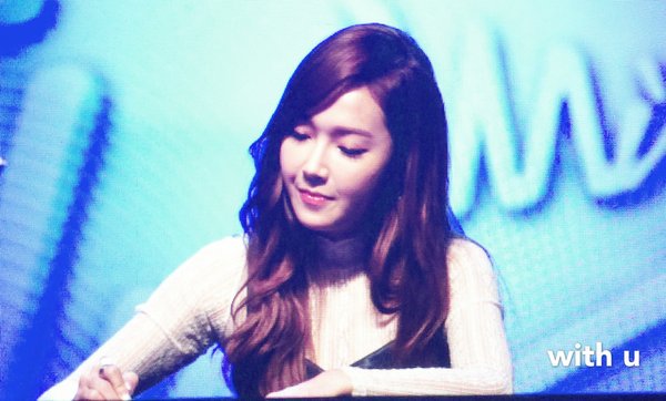 [PIC][01-06-2016]Jessica khởi động "Jessica Fan Meeting 2016 Asia Tour" tại Seoul vào tối nay Cj3G801UgAAI4ux