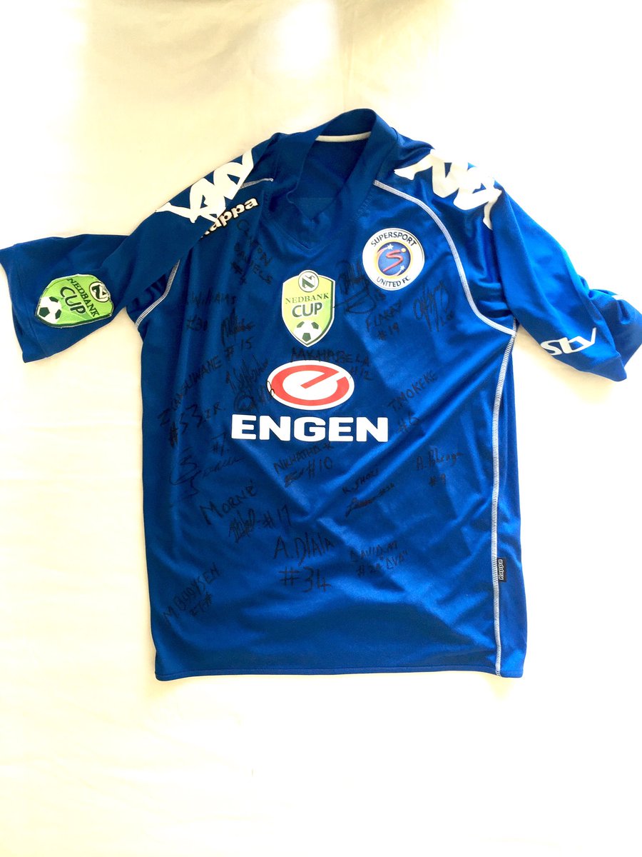 So this is going to one lucky person on Friday.. Follow me, @SuperSportFC and retweet to enter!