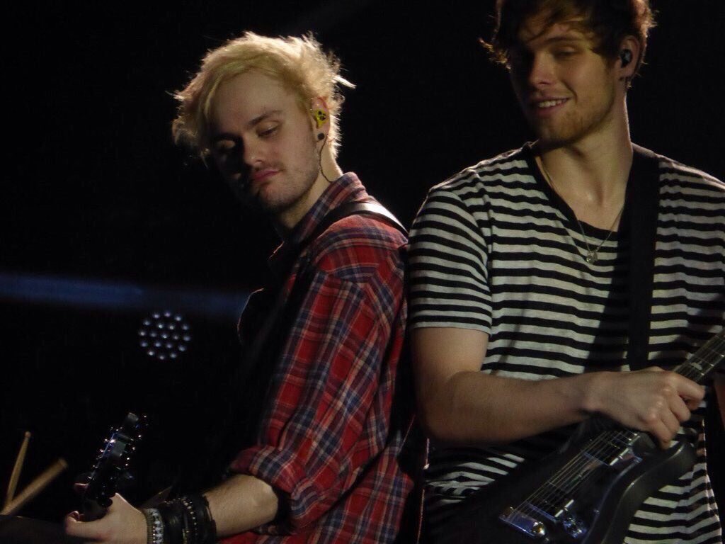 thingsaboutmuke's tweet image. i love them😩😩