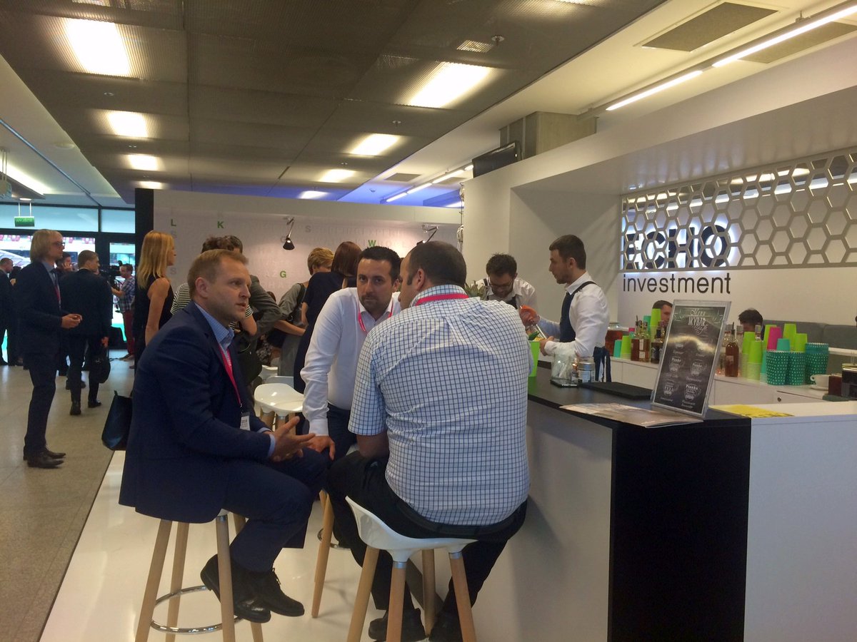 Echo_Investment's tweet photo. Targi ReDI trwają w najlepsze! Zapraszamy do nas! @Echo_Investment #targiReDI #ReDI2016 #ReDIfair https://t.co/kLQ9BWhpDo