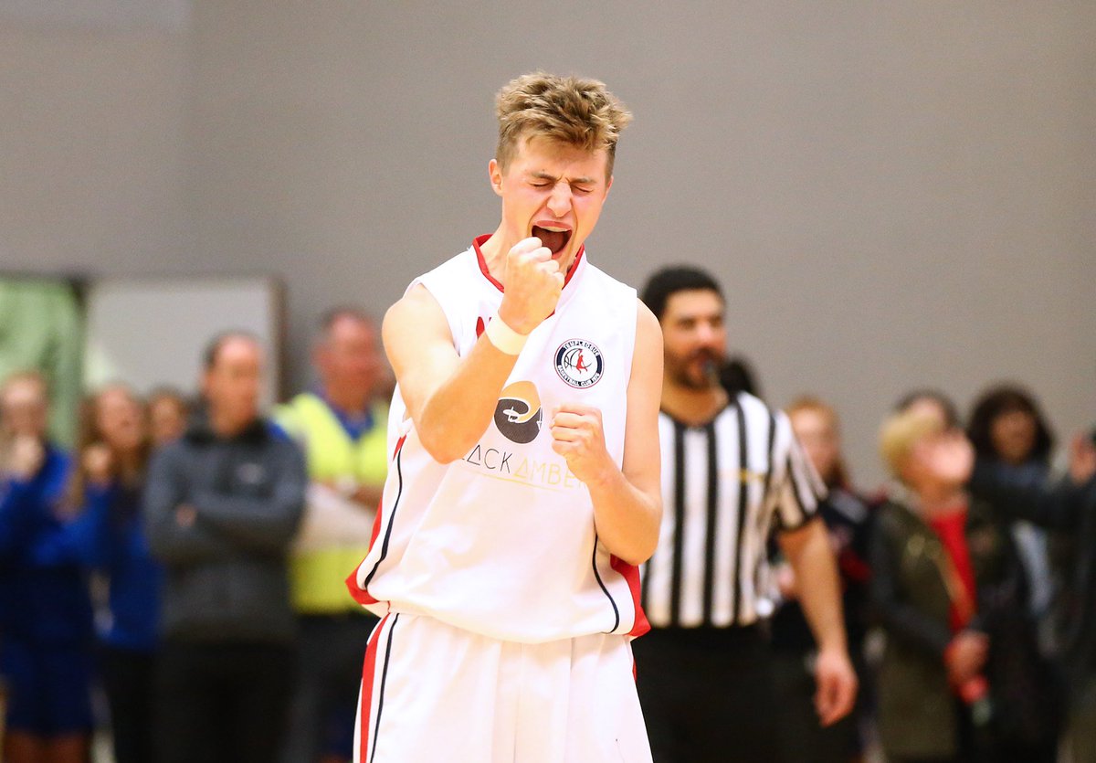 templeogue_bc's tweet photo. Congratulations to TBC's @SeanFlood11, #BIMPL Young Player of the Year. #BelieveAndAchieve #LetsGoTBC https://t.co/Y6vE2Je866