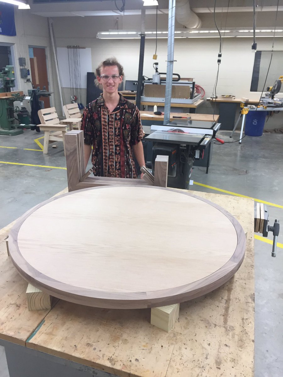 BC_AutoShop's tweet photo. Big smile considering it needs to be a kitchen table by 3PM on Friday. #woodssem #latenightsearlymorninga https://t.co/gB5iwrYwp5