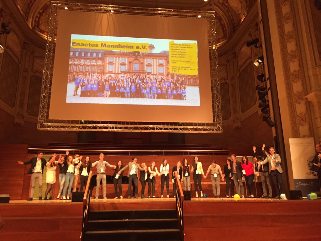 Yasemin_Uelkue's tweet photo. Los gehts in die #finalrounds @Enactus_Germany #nationalcup 👍🏻👍🏻Team @ERAC_Jobs ist mit dabei #weAllwin #wuppertal https://t.co/2Eq8c6KekZ