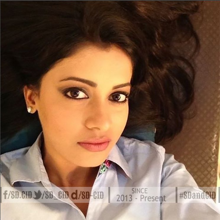 SD_CID's tweet photo. One Word For Cute Selfie #Janvi | #SDandCID https://t.co/5JYjnAFxDA