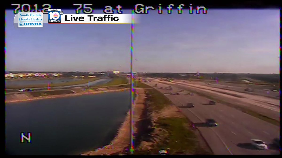 Crash on I-75 NB and Griffin Rd #TRAFFIC https://t.co/aEdQsRLj1M