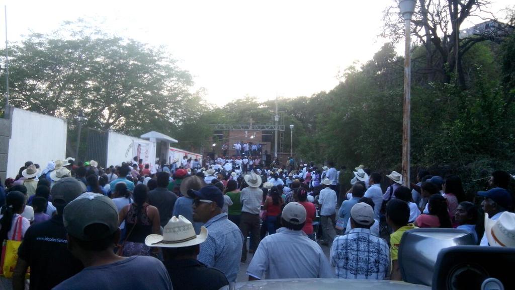 florHdzPSD's tweet photo. Cuicatlán dice #NoMásDeLoMismo vamos por el triunfo este 5 de Junio @PSDOax @MAPEMO @biridianna @MALUSAMY https://t.co/qdAA8QVnW3