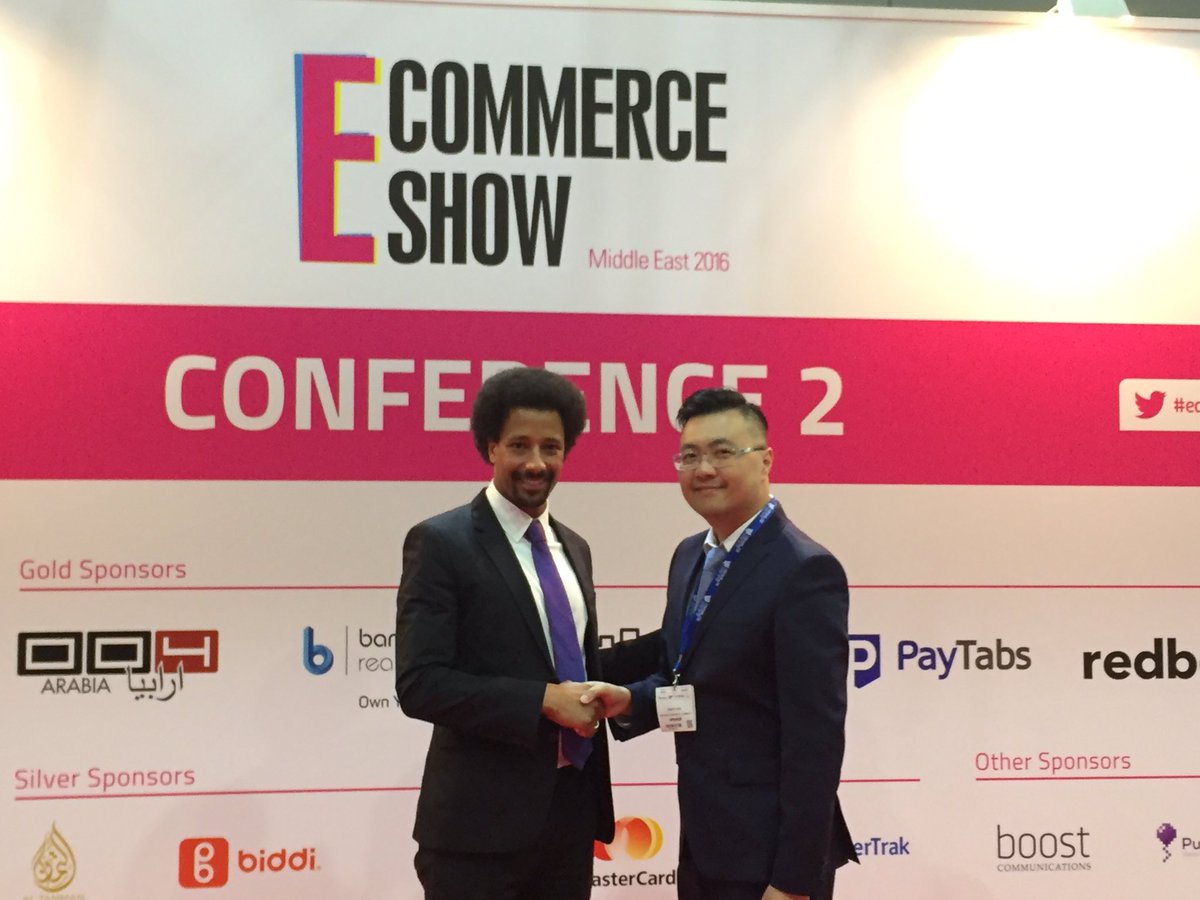 FloAkinbiyi's tweet photo. Shaking hands with Joseph Yuen, Chairman of Hong Kong Federation of E-Commerce #ecommerceME #retailme #PaymentsME https://t.co/mQjGuMgwSo