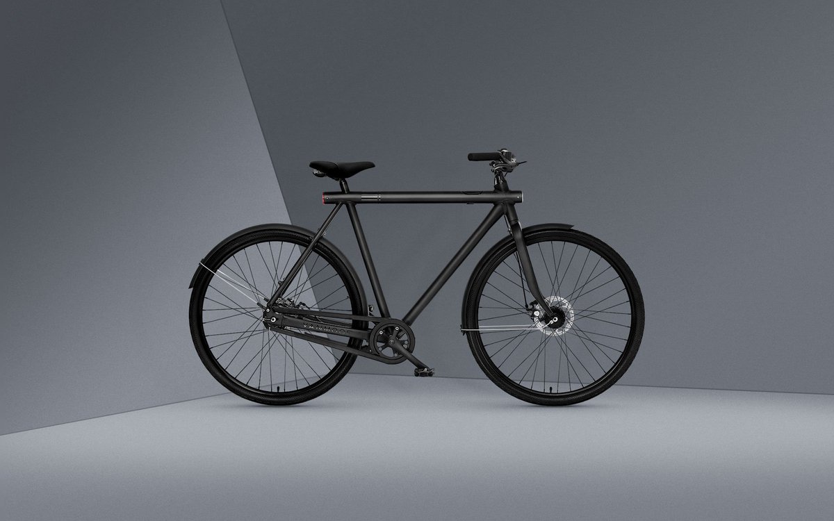 VanMoof's tweet photo. Our first 200 SmartBikes are (finally!) live for preorder at https://t.co/ZNnZRl9zIT, at a sharp early-bird price. https://t.co/3IcLVxyb2z