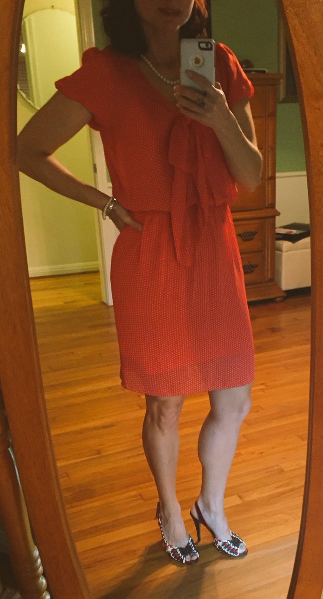 JeniML93's tweet photo. #ootd @katespadeny dress @MossimoEU #heels #shoes #fashion #legs #feet https://t.co/2XbJheArAY