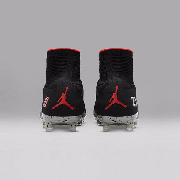 kickplanetTV's tweet photo. Se mete de lleno en fútbol @Jumpman23 con estas Hypervenom x Air Jordan para @neymarjr basadas en las Jordan V https://t.co/4UyOqLlymO