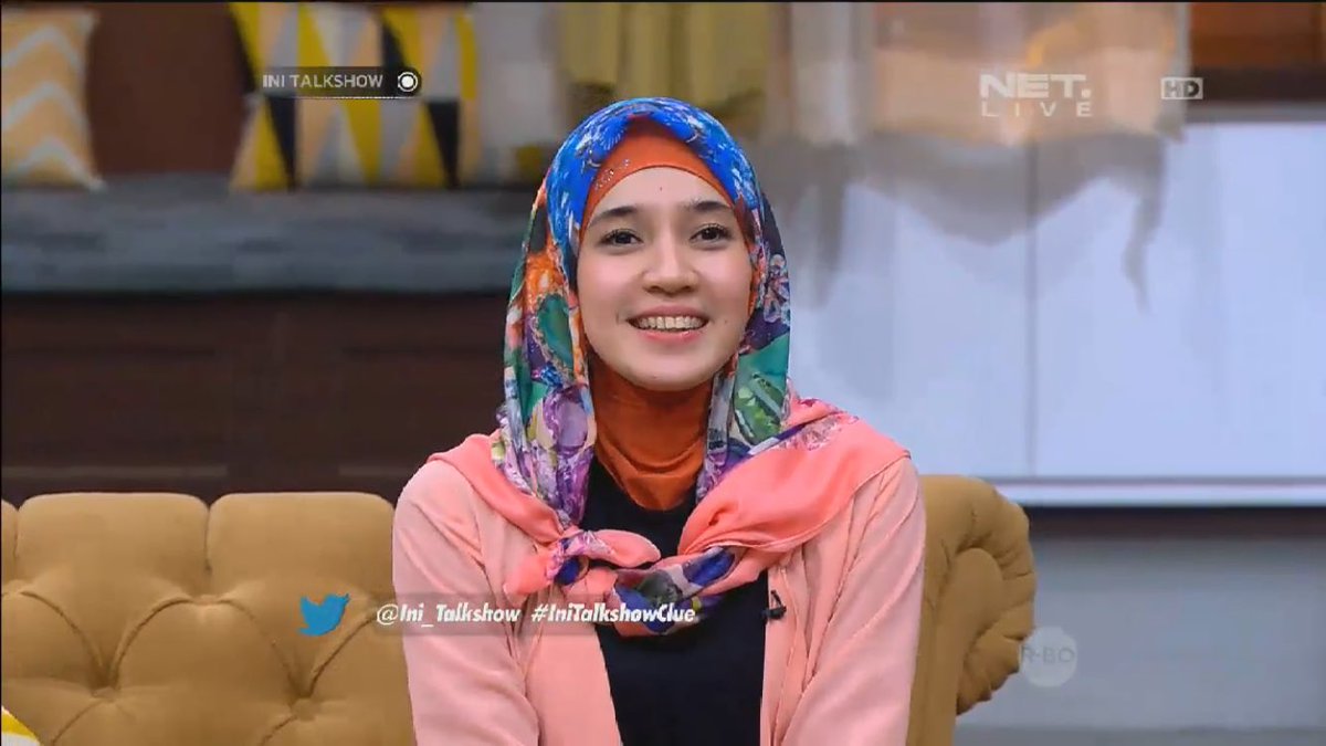 Yeahh <a href="/Ini_Talkshow/">Ini_Talkshow</a> kedatangan si cantik <a href="/dhiniaminarti29/">Dhini Aminarti</a> loh :D