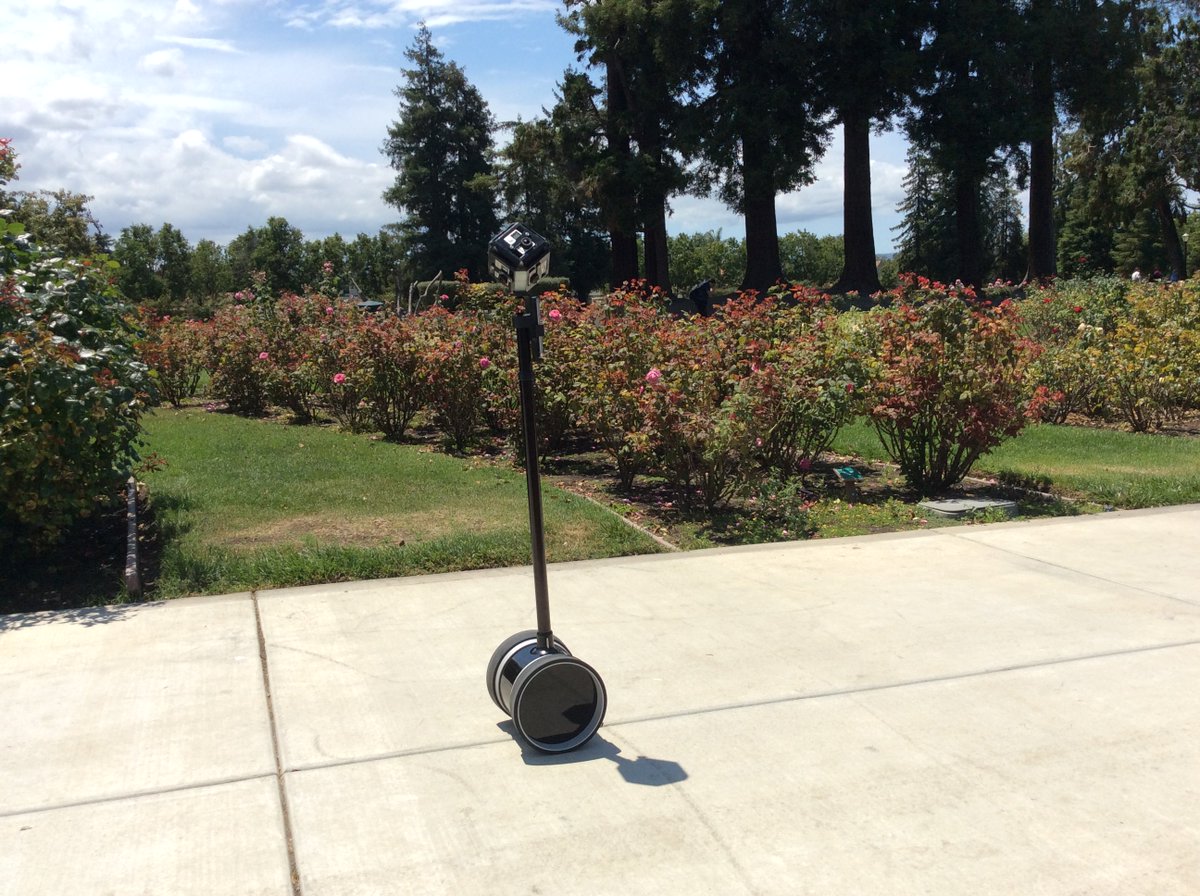 Biz_Innovations's tweet photo. Double Robotics converted its telepresence bot into a camera operator for shooting 360 video https://t.co/UuWYuEV4ep https://t.co/XgCR51D0fm