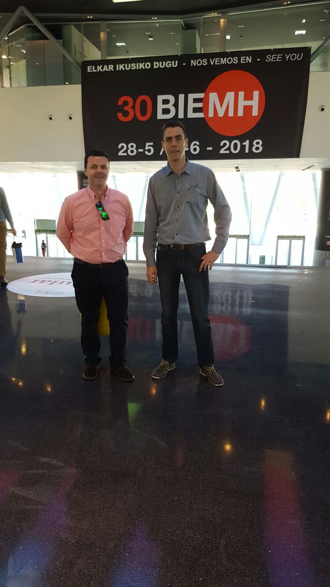 Luís Moreno, responsable de ingeniería de Solacar e Ignacio Rodríguez, director de Solacar, hoy en la BIEMH, Bilbao.