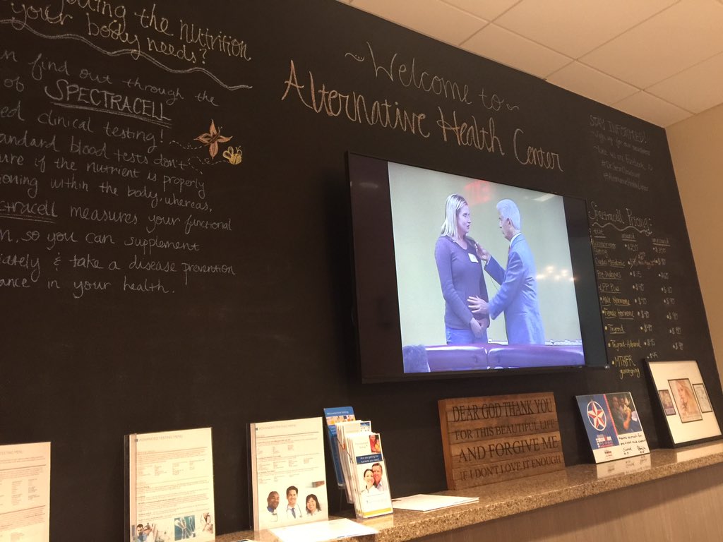 King_Kunta901's tweet photo. Waiting to see Dr clothier #alternativehealthcarecenter getting my hips and knees looked at. #Alspc https://t.co/R4NmRjFboc