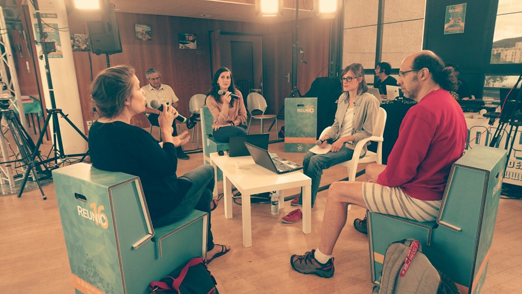 arsenicpaca's tweet photo. #OpenPlateau par @Anonymal "Éducation au Numérique" #Reunic16 #MediaLab #Debat #Education #Numerique #MedNum https://t.co/sDAIE9Ia5K