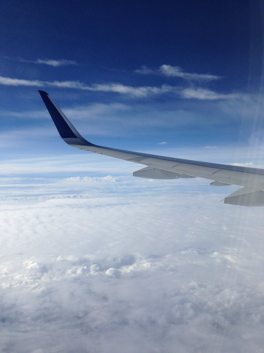 NATCAZNY's tweet photo. It's here! Show us some pics for #WingViewWednesday Although it's preferred, they don't have to be from NY! #avgeek https://t.co/cYVqXoMsmf