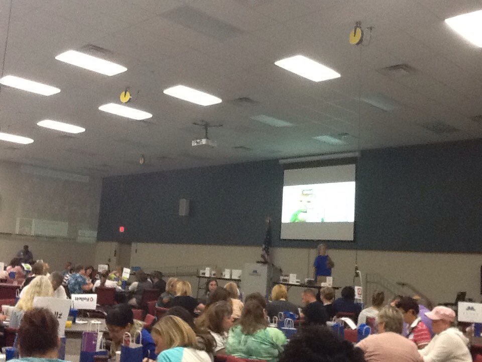 MsBaileysr's tweet photo. #edcamp918 https://t.co/poyYn8s7Ze