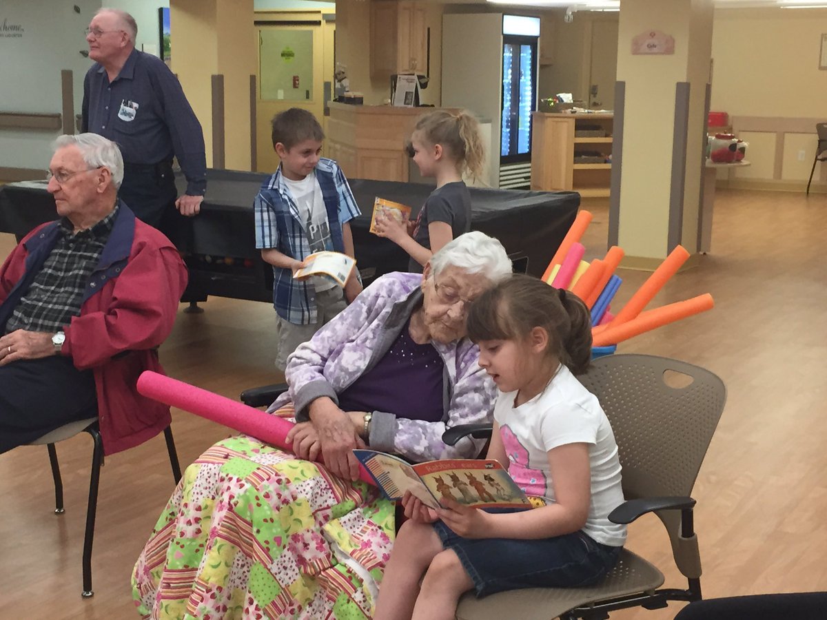 LLVFoundation's tweet image. Sharing #intergenerational moments Des moments intergénérationnels chez nous! @LLVFoundation @WellnessNB #NBproud