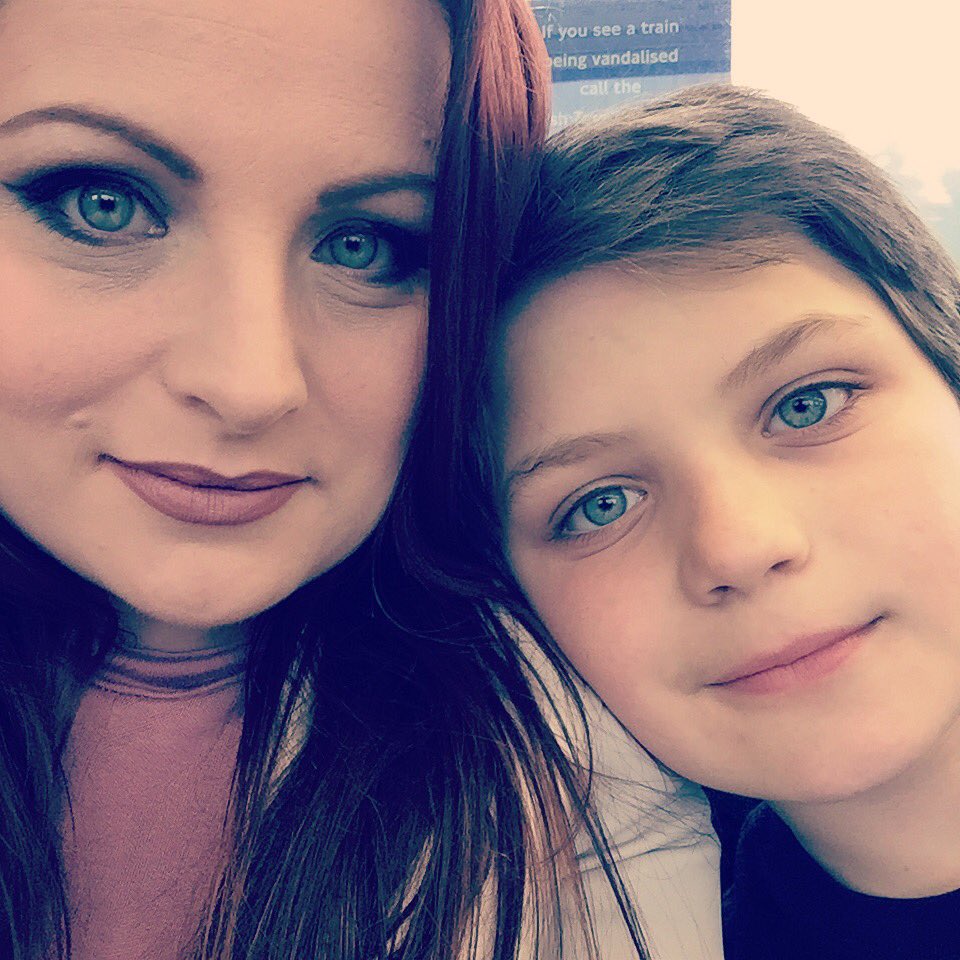 TheBeckyobrien's tweet photo. On our way to meet @goldylonglocks @Dontlookback198 @UKChange @tony_colville @katsladden #THTJB #Jack https://t.co/AY07M3Cr1C
