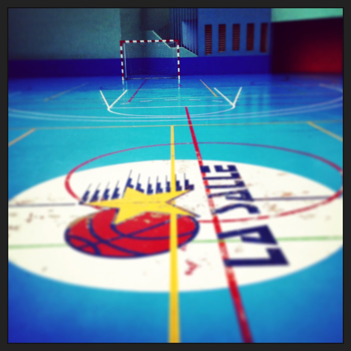 LaSalleSdr's tweet photo. Este fin de semana... #CopaLaSalleSDR #75añosLaSalleSDR 400 chicos y más de 30 equipos disfrutando del deporte https://t.co/u06NATqQCS