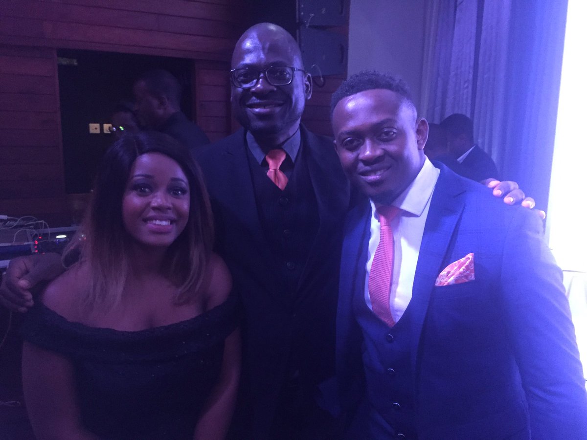 rabisonshumba's tweet photo. Two of my fae DJs @napoleonnyanhi and @iMisred from @StarfmZimbabwe and @ZiFMStereo resp at the #OneFusion4Ever https://t.co/ZegRnrFAR7