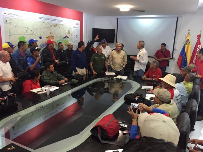 Ver imagen en Twitter Ver imagen en Twitter