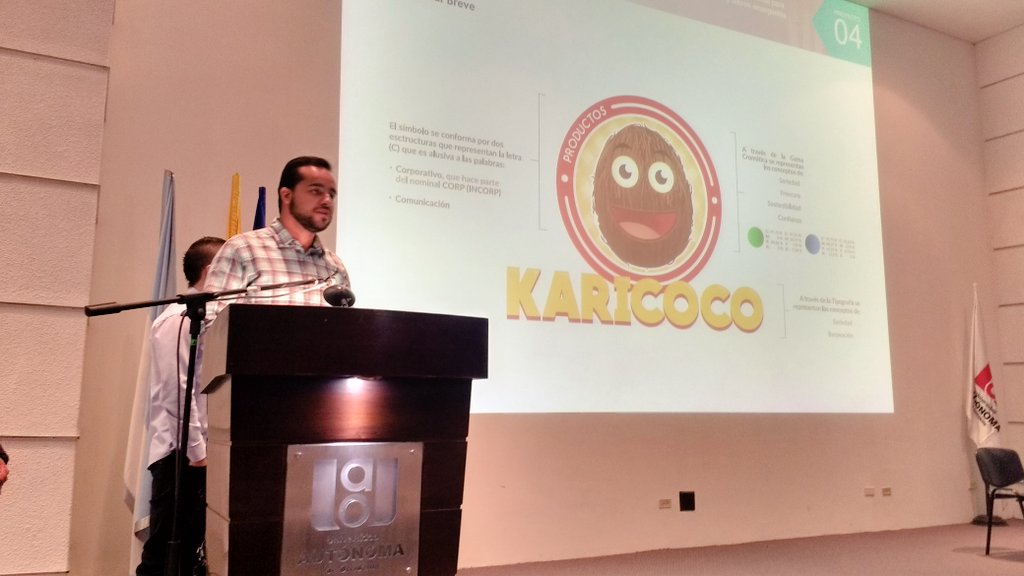 camaracali's tweet photo. Estudiantes de @lauao presentan propuesta gráfica para la empresa #KariCoco #ProsperaAguablanca https://t.co/SCoNvIa5z7
