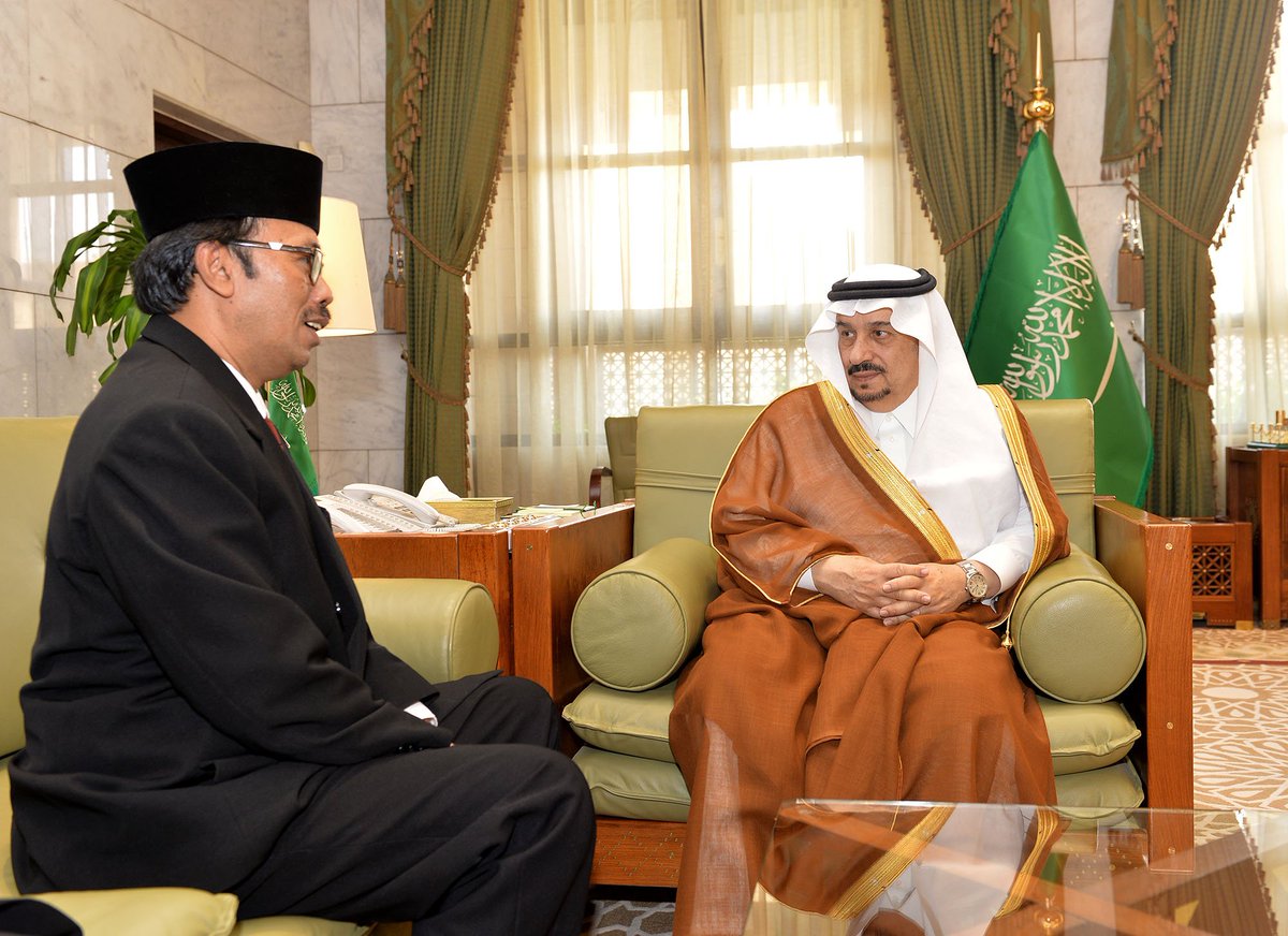 سمو أمير منطقة #الرياض يستقبل سفير اندونيسيا لدى #المملكة