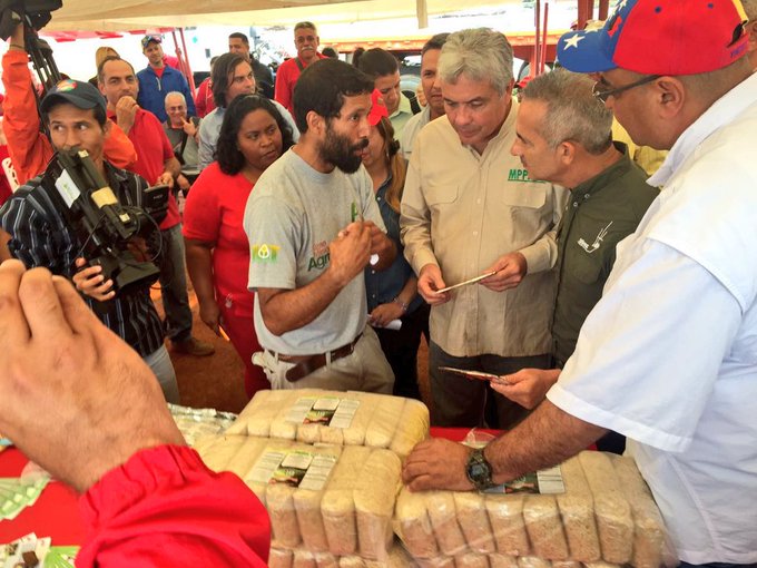 Ver imagen en Twitter Ver imagen en Twitter