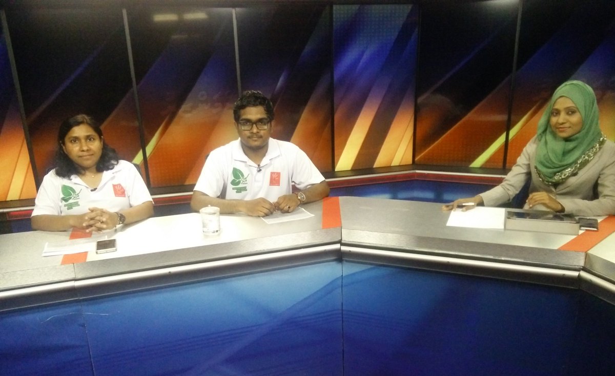 #LIVE : Taskforce members Ahmed Ziyan and Aminath Waheedha live on VTV "Fas Manzaru" program  #AAROA #Environmentday